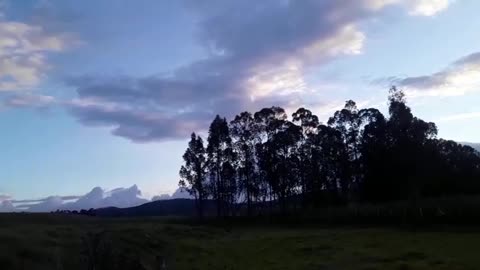 paisajes hermosos de verano en montañas colombianas