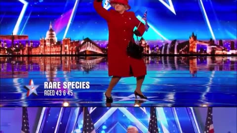 President Donald Trumph vs Queen Elizabeth epic dance.