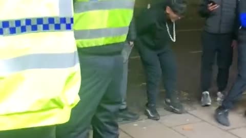Timid British police being mocked by Third Worlder kids in Bradford