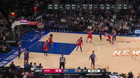 Jalen Brunson has 10 of his 22 PTS in the 3rd quarter! CHI-NYK