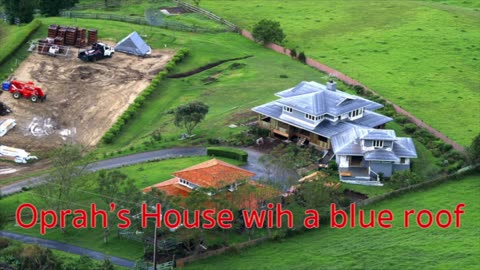 Oprah's house maui has a blue roof house