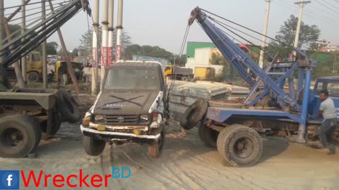 Toyota Melitary Vehicle Jeep | Toyota Melitary Vehicle Jeep Lifting On Wrecker