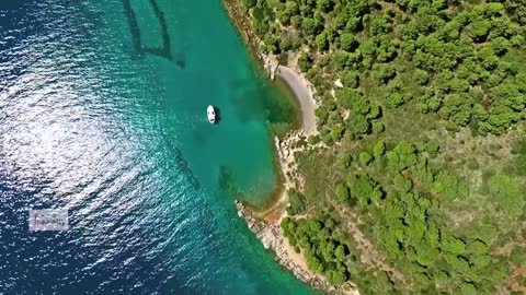 Impactante filmación con drone de una isla secreta griega