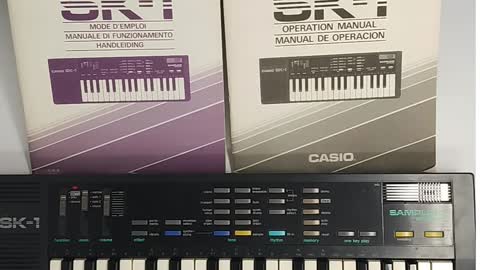 Casio SK-1 ~ Vintage Portable 32 Key Sampling Keyboard ~ Music Production