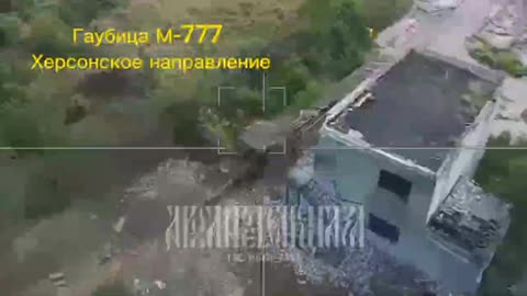 Russian kamikaze UAV Lancet destroying Ukrainian M777 howitzer