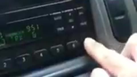 2004 Ford Explorer , How to change the clock on the stock Radio