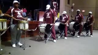 Sumner Alumni Drumline St. Louis (St. Louis, Missouri ) pt. 2