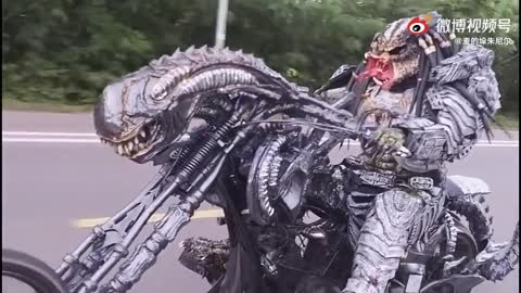 Alien chariot cosplay