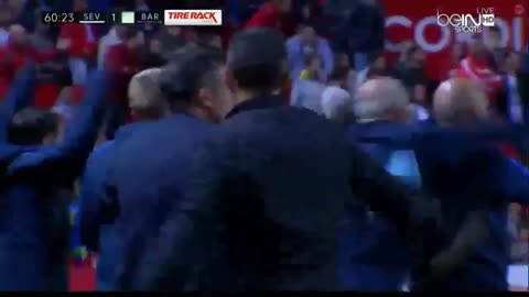 Luis Suarez scores the 2nd goal vs Sevilla