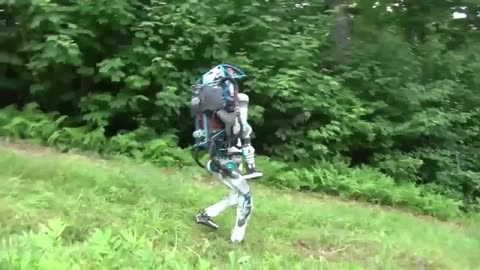 Boston Dynamics Retires Its Hydraulic Robot, Introduces A Fully Electric Version