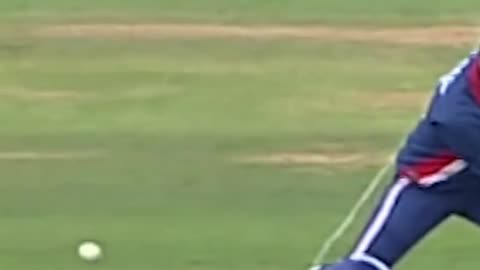 What a Bowl by Hafeez (Good Keepering by Rashid Latif) || #mohammadhafeez #bowling #pakistannews