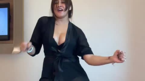Sofiya Ansari New Sexy Virel Video