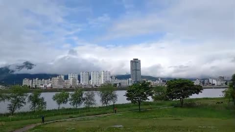 Beautiful clouds and tree scenery along the Han River where the rain stopped 2