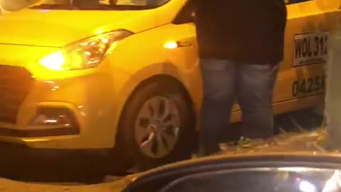 Galería: Fuerte accidente entre un taxi y un Metrolínea en la vía Piedecuesta–Floridablanca