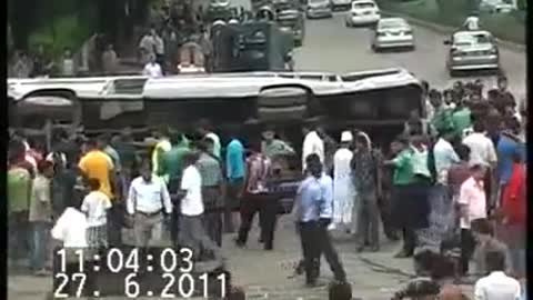 Live Bus Accident, Farmget, Dhaka, Bangladesh