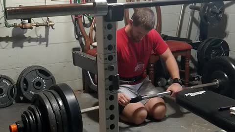 470 lbs deadlift with straps and belt