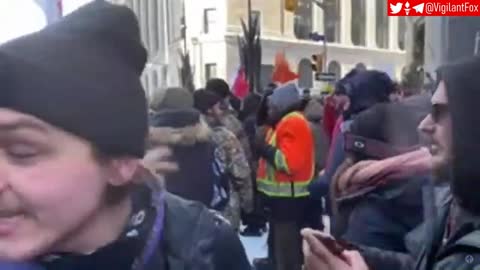 In Ottawa, Police With No Badges Encroach and Spray Peaceful Protesters
