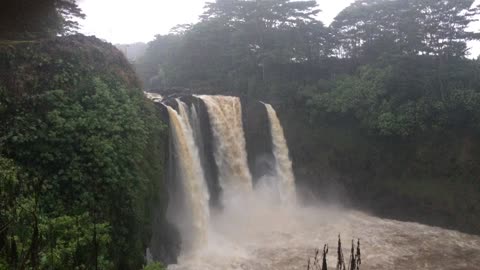 Rainbow fall’s Hilo Hawaii