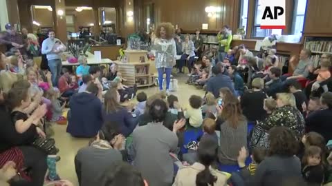 CLOWN WORLD: NY Library Brings in Drag Queens to Pray Upon Children