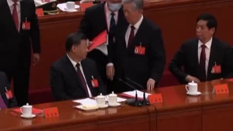 The forced removal of the former CCP Chairman Hu Jintao, and Xi doesn’t even look at him
