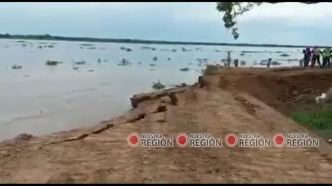 Nueva socavación del río Magdalena entre el medio de Salamina y Piñon..