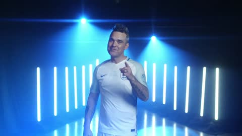 Usain Bol and Robbie Williams meet moments
