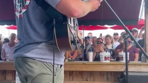 Country Singer Oliver Anthony Reads Bible Before Performing Viral Hit