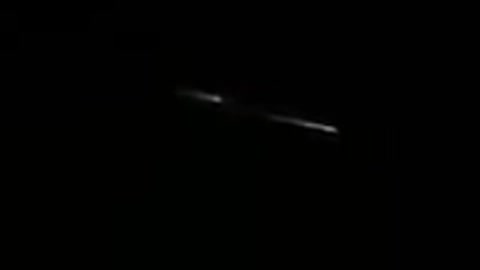 2 mysterious lights streak across Las Vegas sky side by side