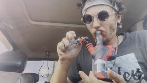 SESH #99: WHATS THE WORD + FATTY RIPS OUT THE NEW BONG!
