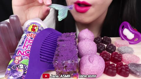 ASMR EDIBLE HAIR BRUSH_ EDIBLE LIPSTICK 먹는 빗_ 먹는 립스틱 먹방 MUKBANG_ EATING