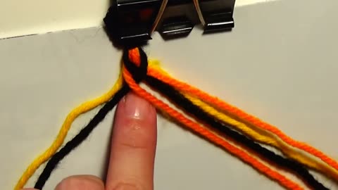 DIY Easy Friendship Bracelets for Beginners, the Candy Stripe and Chevron Bracelets