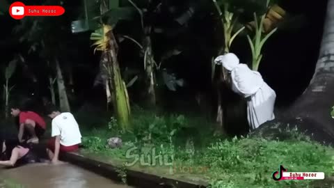 Pocong Prank ~ Annoying Dating People, The Ending Makes You Laugh