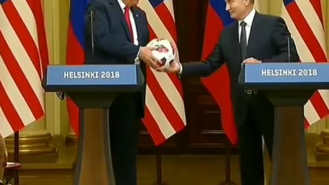 Doland Trump vs Vladimir Putin