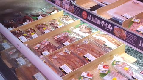 ......longer clip of sushi selection at Don Don Donki!