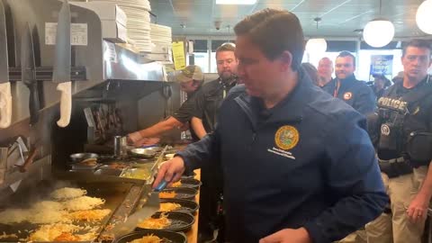 Gov. Desantis Serves Breakfast for First Responders in Punta Gorda