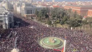 Spain health workers hold massive Madrid protest