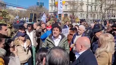 Alvise (Luis) Pérez en la manifestación del 4M contra el gobierno de Sánchez
