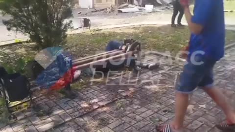 A civilian was killed by Ukrainian shelling 30 minutes ago next to a shopping centre in Donestk