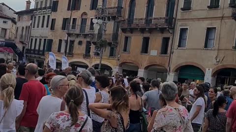 Bassano piazza libertà