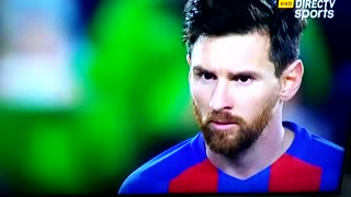 Impresionante tiro libre de Messi