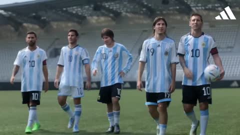 Adidas recrea un rondo con cinco versiones de Messi: a algún argentino le daría un infarto...