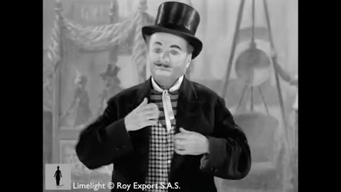Charlie Chaplin - Flea Circus - Limelight