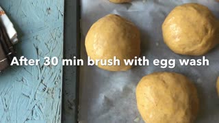 Spiced Pumpkin Dinner Rolls