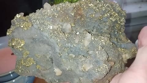 Calcite and Chalcopyrite on Druzy Quartz