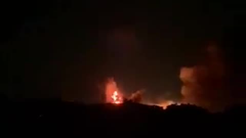 Video showing Israeli warplanes launching a series of violent airstrikes