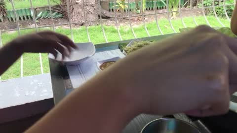 Frying onion for samgyupsal