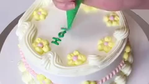 Another cake decorating