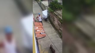 En video: Tres hombres intentan acabar con la vida de una mujer en el norte de Bucaramanga