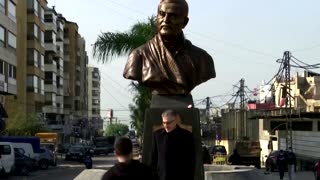 Statue of Iranian commander divides Lebanese