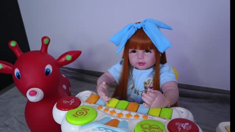 Filming videos of doll toys and electronic organs